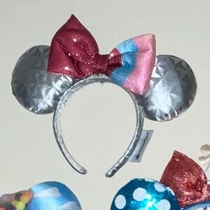 Bubblegum Wall Epcot Minnie Ears